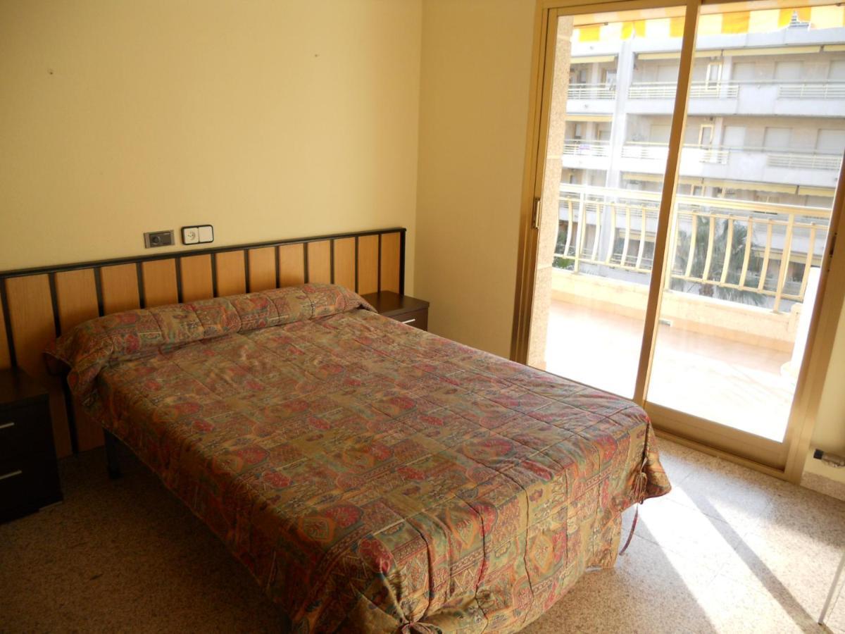 Apartamentos Indasol Салоу Экстерьер фото