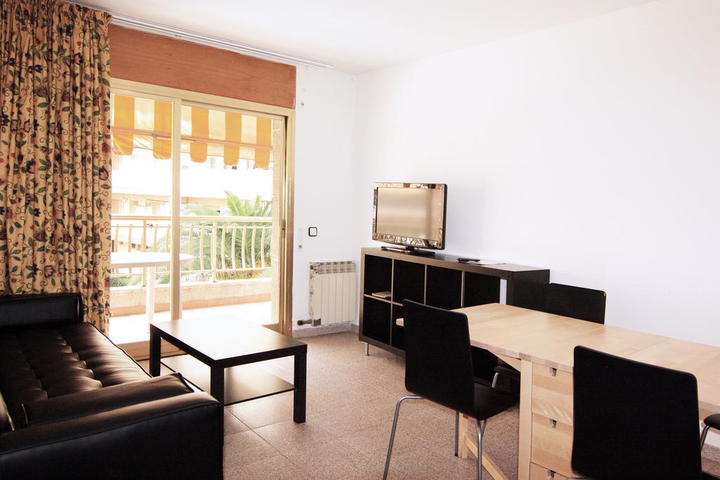 Apartamentos Indasol Салоу Экстерьер фото